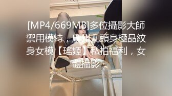 男爵精品3 童颜巨乳大奶妹帮男爵手撸口舔半小时硬不起来 搞的怀疑人生